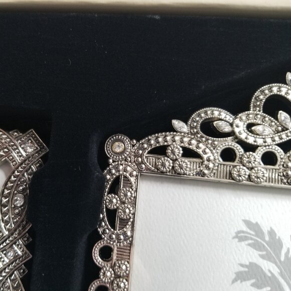 Antique Finish Picture Frames with Rhinestones - Picture 4 of 6